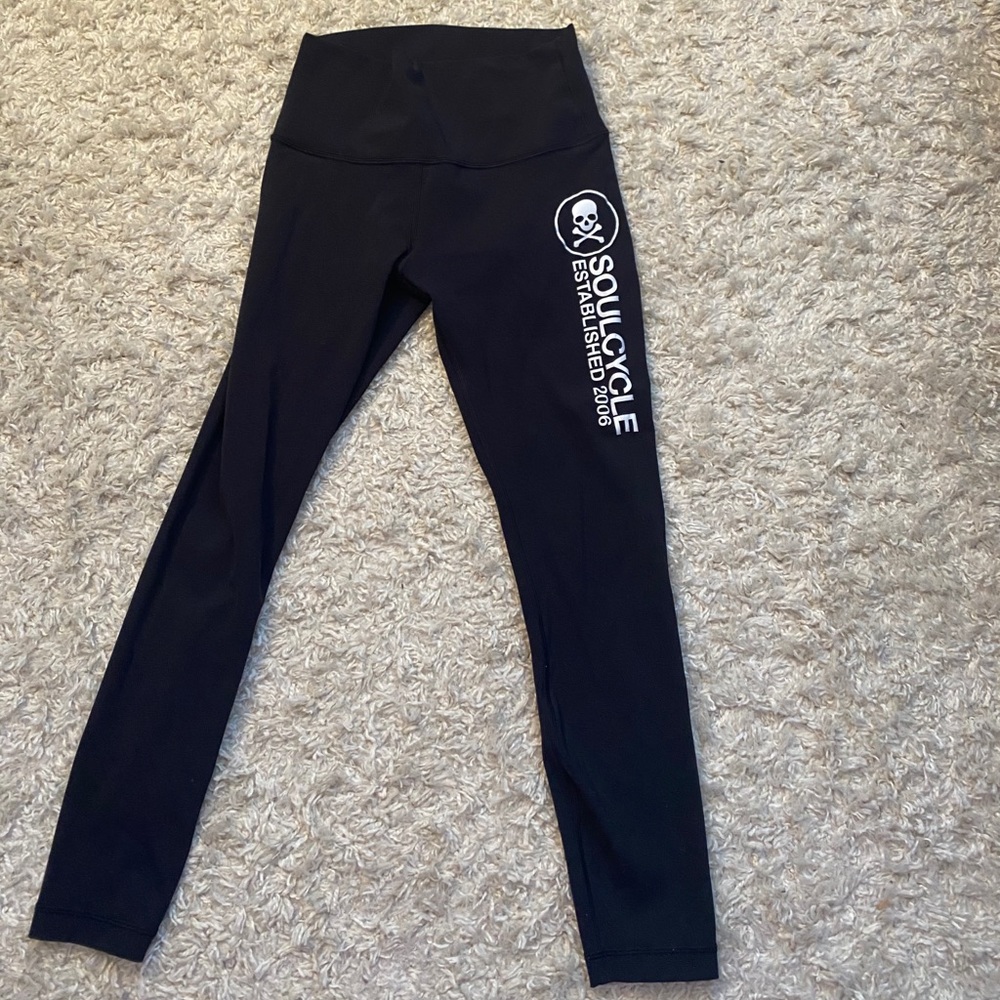 Lululemon wunder under size 6